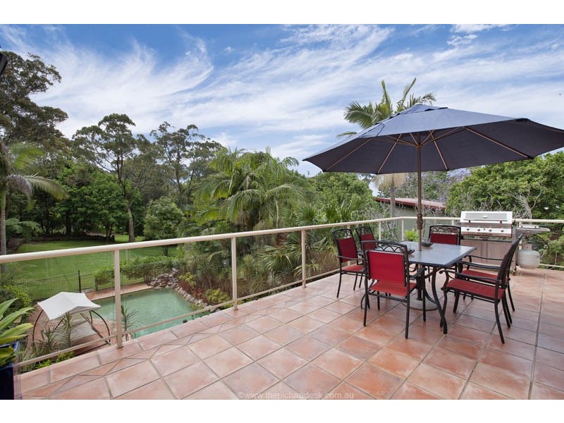 10 Weeroona Ave, Elanora Heights NSW 2101