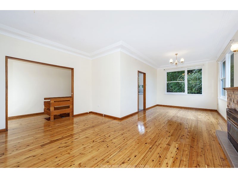 61 Elanora Rd, Elanora Heights NSW 2101