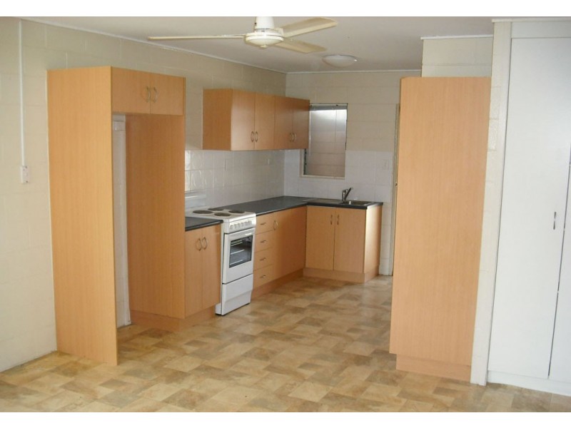 1/5 MACINTOSH STREET, Hermit Park QLD 4812