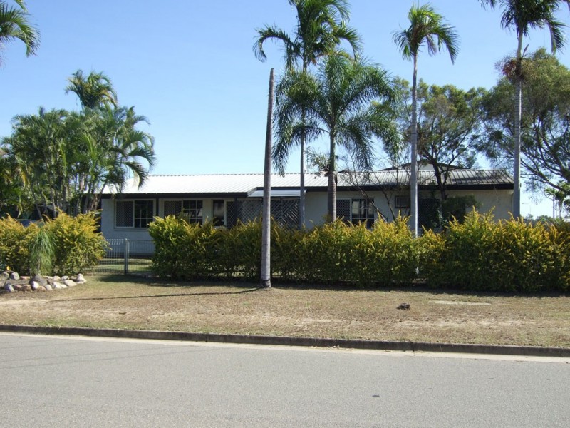 18 Pompeii Street, Kelso QLD 4815