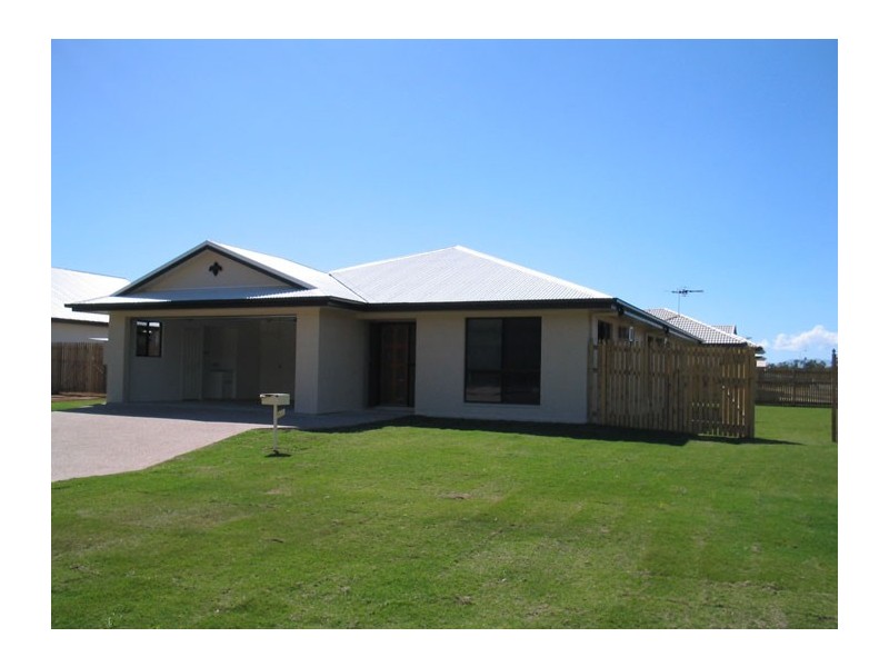 27 Kinnardy Street, Burdell QLD 4818