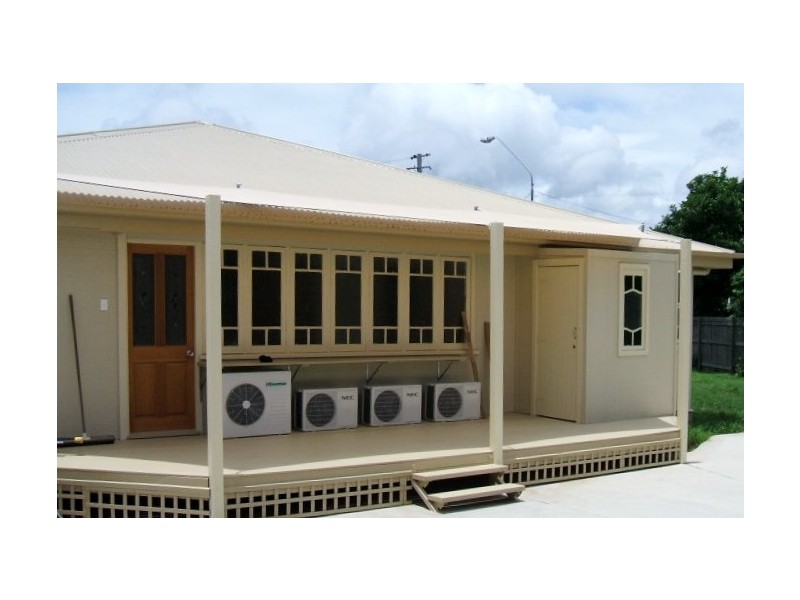 4 GULLIVER STREET, Mundingburra QLD 4812