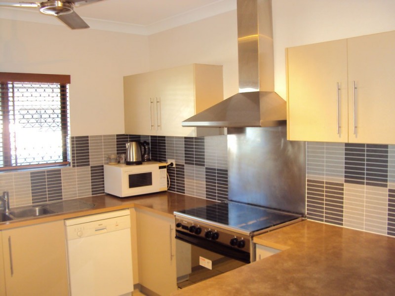 1 MULLIGAN STREET, Mundingburra QLD 4812