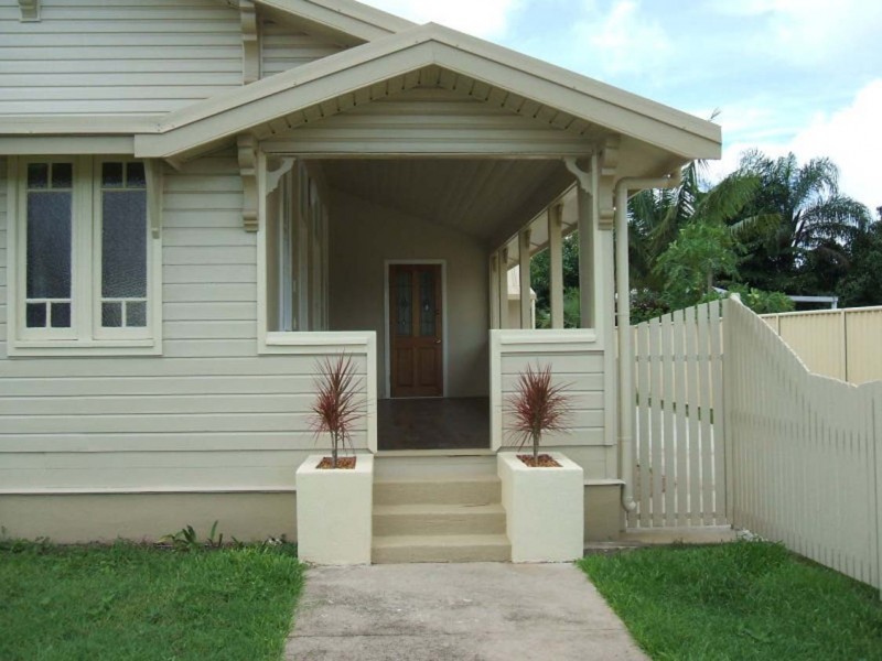 4 GULLIVER STREET, Mundingburra QLD 4812