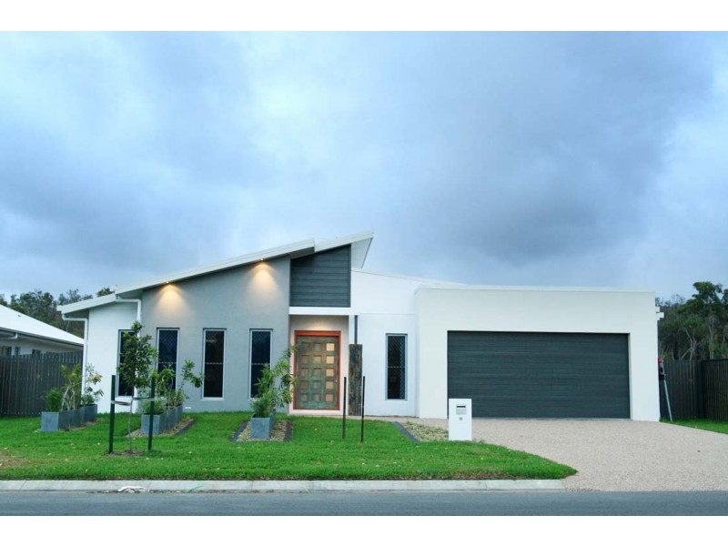 11 HILLOCK CRESCENT, Bushland Beach QLD 4818