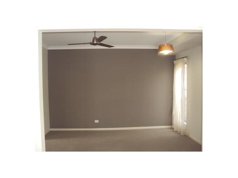 42 DUNLOP STREET, Kelso QLD 4815