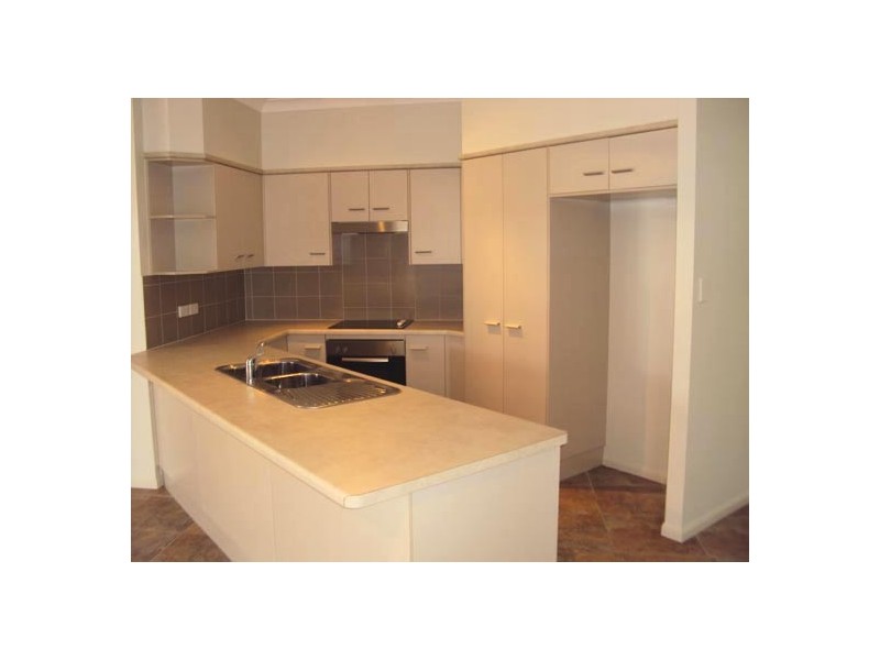 42 DUNLOP STREET, Kelso QLD 4815