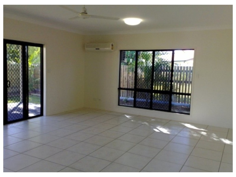 3/9 RYRIE CRESCENT, Rasmussen QLD 4815