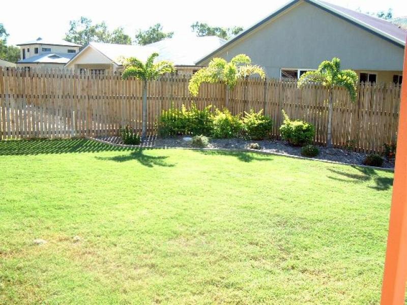 9 CRESTBROOK DRIVE, Mount Louisa QLD 4814