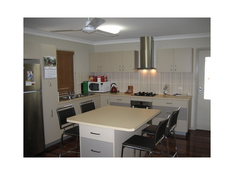 Railway Estate QLD 4810