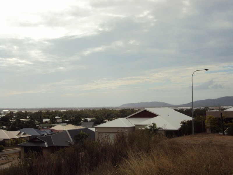 53 ST ALBANS ROAD, Mount Louisa QLD 4814