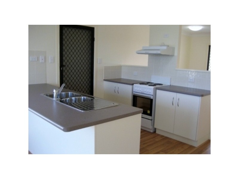 7 WATTLEBIRD AVENUE, Kelso QLD 4815