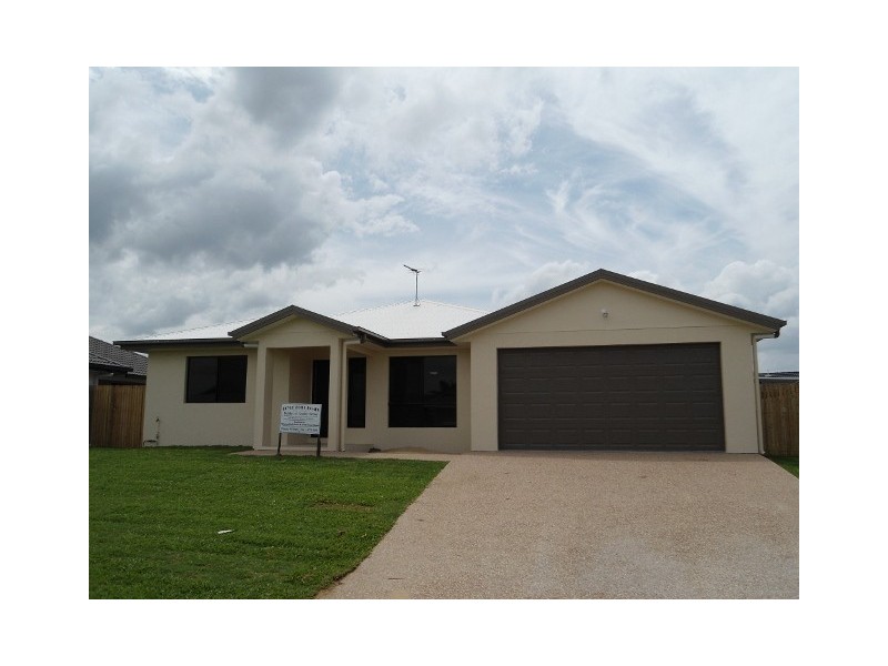 33 SANDPLOVER CIRCUIT, Bohle Plains QLD 4817