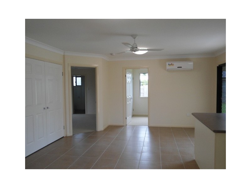 33 SANDPLOVER CIRCUIT, Bohle Plains QLD 4817