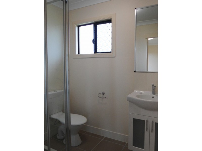 33 SANDPLOVER CIRCUIT, Bohle Plains QLD 4817