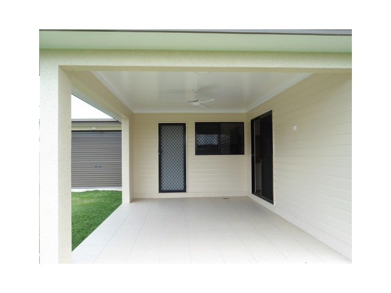 33 SANDPLOVER CIRCUIT, Bohle Plains QLD 4817