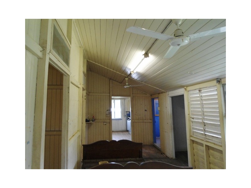 49 ALBANY ROAD, Hyde Park QLD 4812