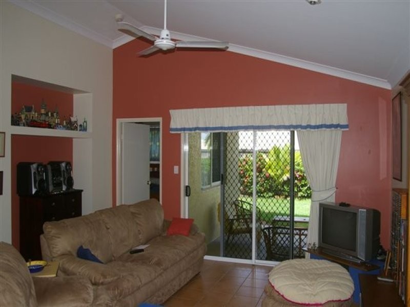 51 ESTUARY PARADE, Douglas QLD 4814