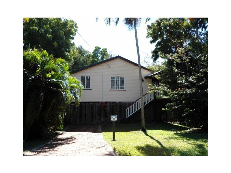 37 HUGHES STREET, Hermit Park QLD 4812