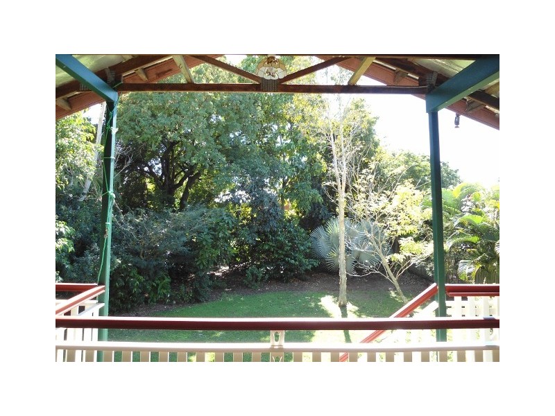 37 HUGHES STREET, Hermit Park QLD 4812