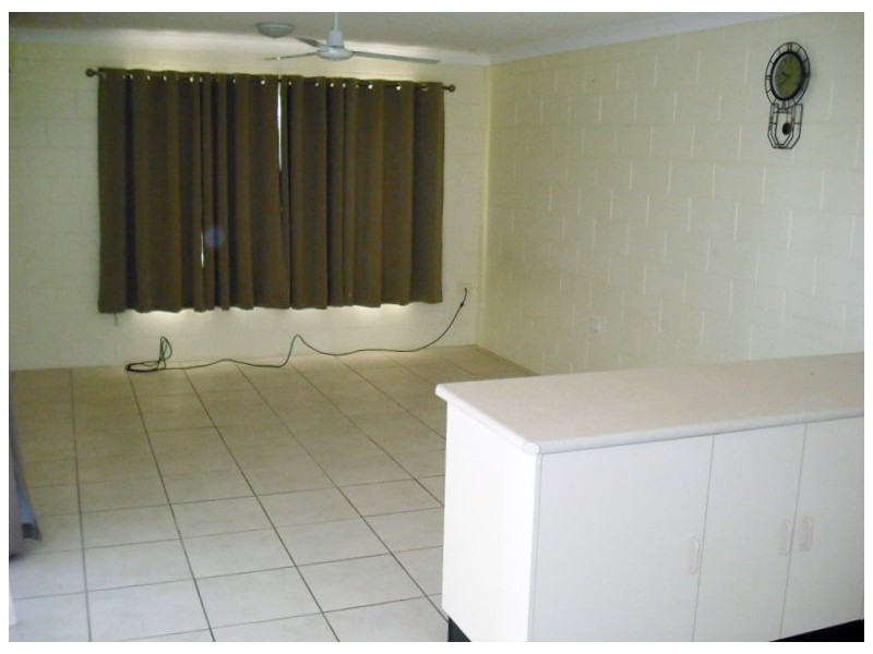 1/175 FRANCIS STREET, West End QLD 4810