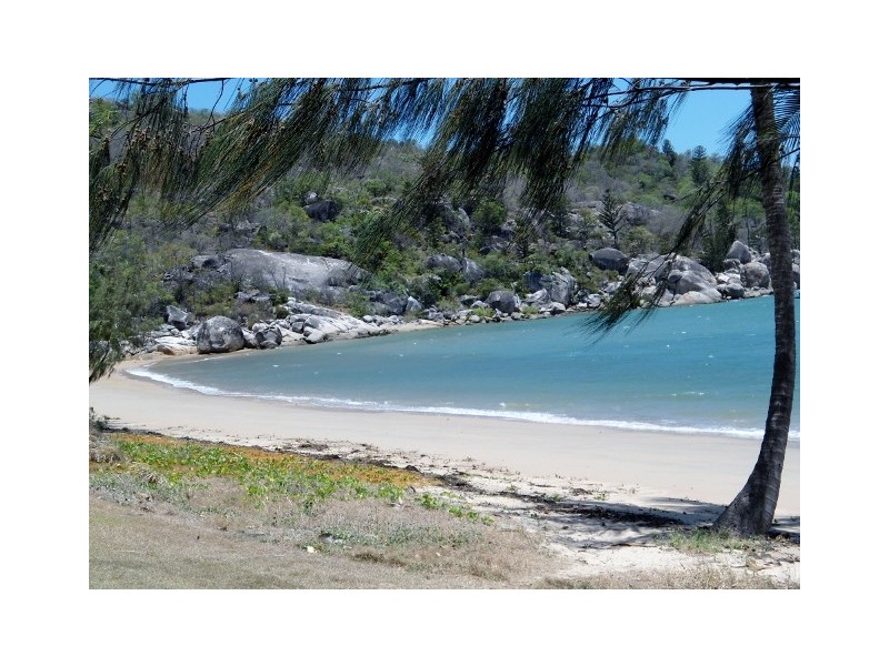 49 PICNIC STREET, Picnic Bay QLD 4819