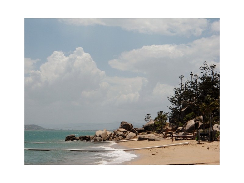 49 PICNIC STREET, Picnic Bay QLD 4819