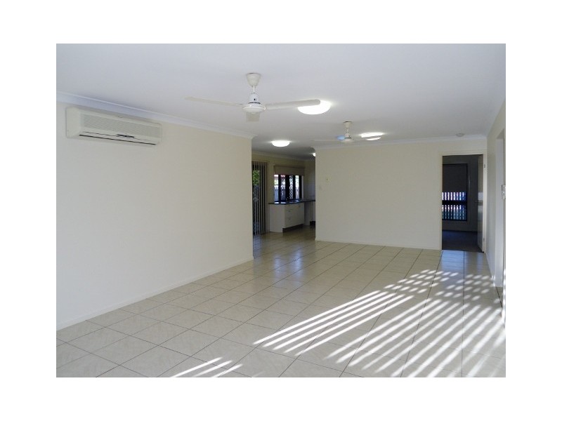 2/43 Santal Drive, Rasmussen QLD 4815