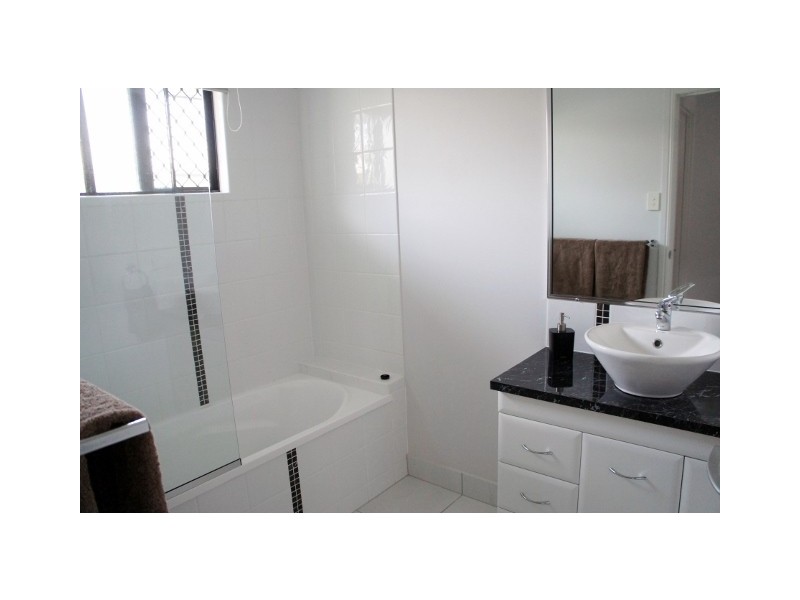 41 ZOE COURT, Mount Louisa QLD 4814