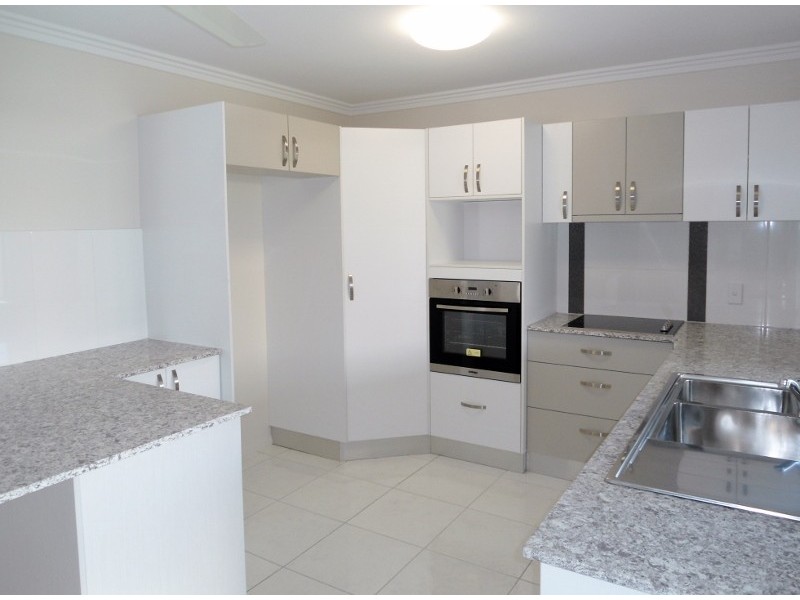 12 BAIRD COURT, Bushland Beach QLD 4818