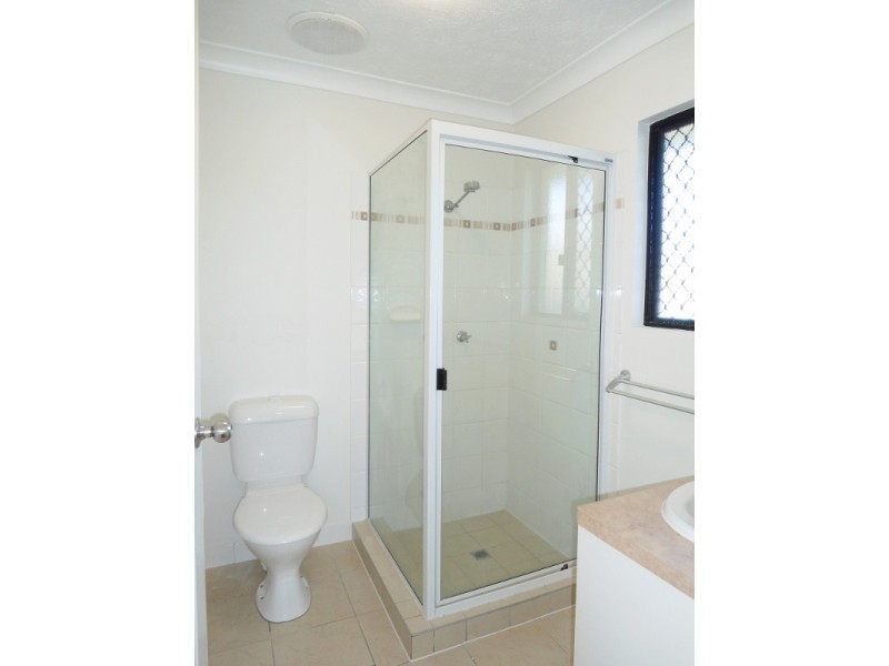 27 KINNARDY STREET, Burdell QLD 4818