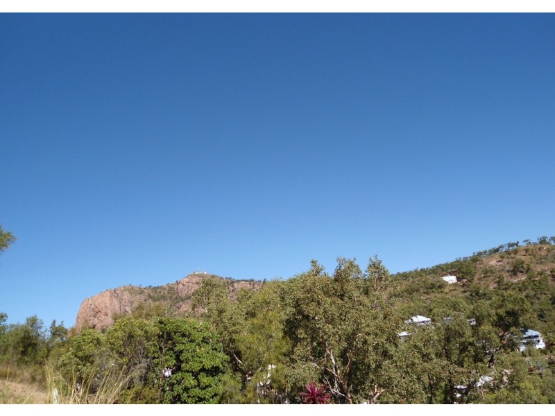 2 ASCOT PLACE, Castle Hill QLD 4810