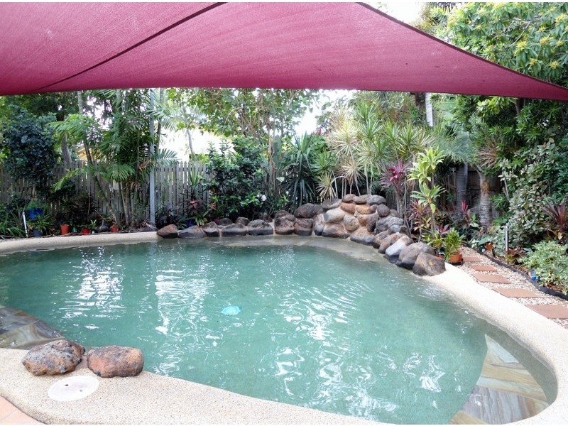 1 Earl Circuit, Kirwan QLD 4817