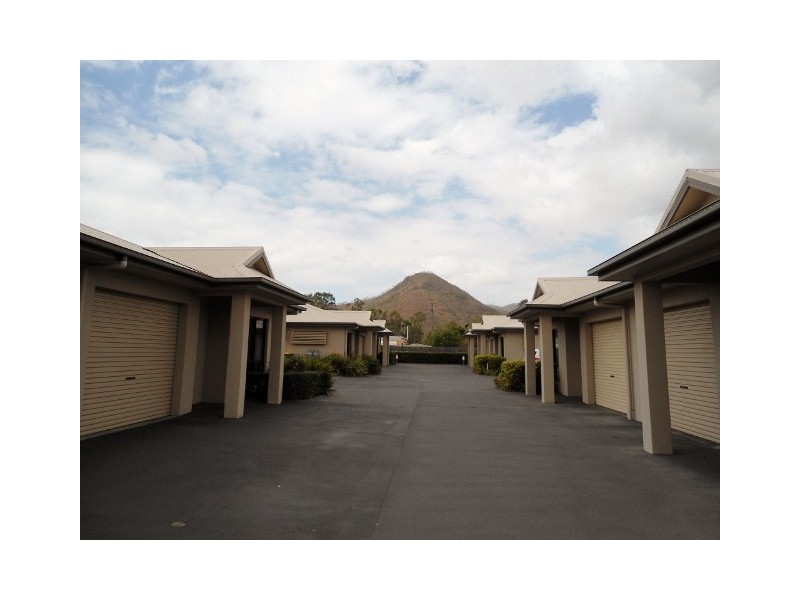 2/9 RYRIE CRESCENT, Rasmussen QLD 4815