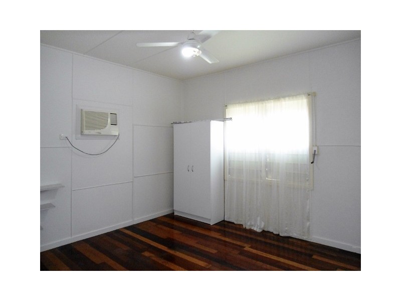 34 BROOKS STREET, Railway Estate QLD 4810