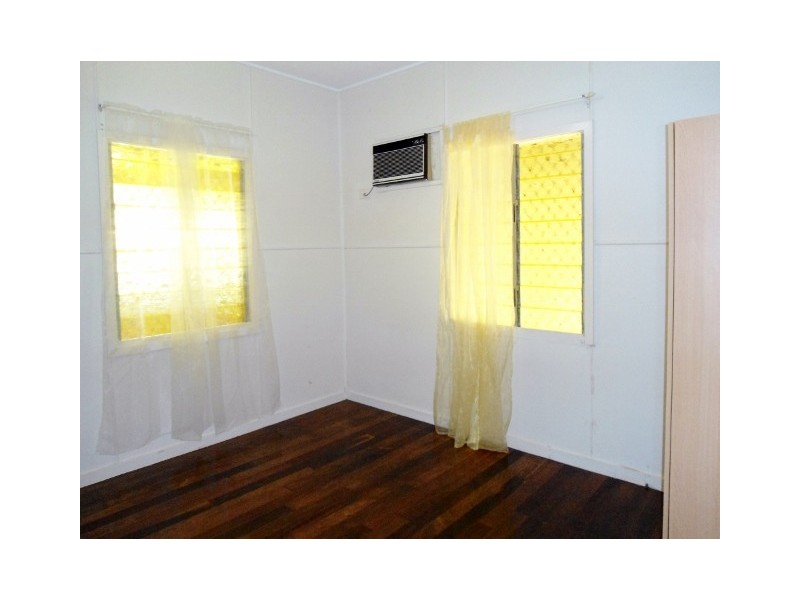 34 BROOKS STREET, Railway Estate QLD 4810