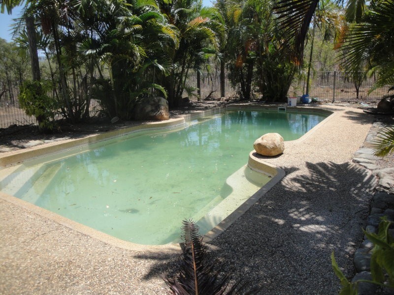 1009 FLINDERS HIGHWAY, Brookhill QLD 4816