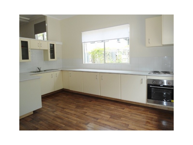 25 PEEL STREET, Garbutt QLD 4814