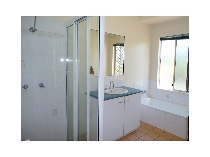 9 VANESSA COURT, Rupertswood QLD 4817