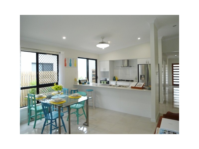 18 FREEDOM GREEN, Rasmussen QLD 4815