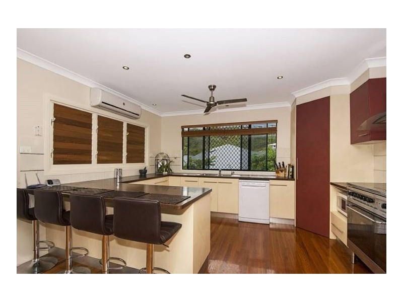 40 TIMBURY WAY, Mount Louisa QLD 4814