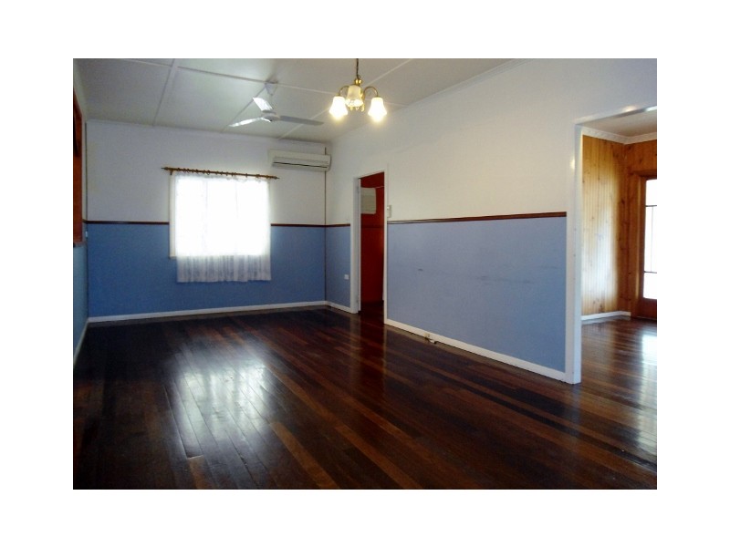 18 THE AVENUE, Hermit Park QLD 4812