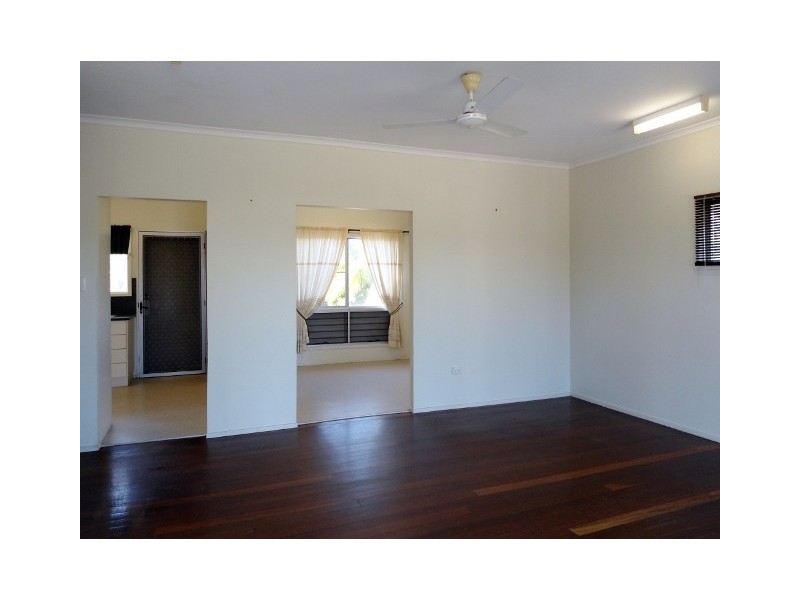 75 DEARNESS STREET, Garbutt QLD 4814