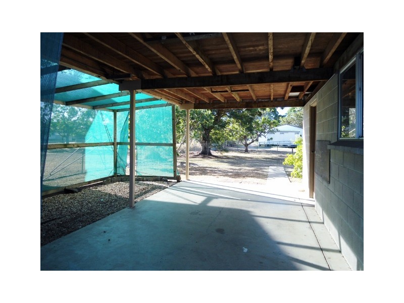 75 DEARNESS STREET, Garbutt QLD 4814