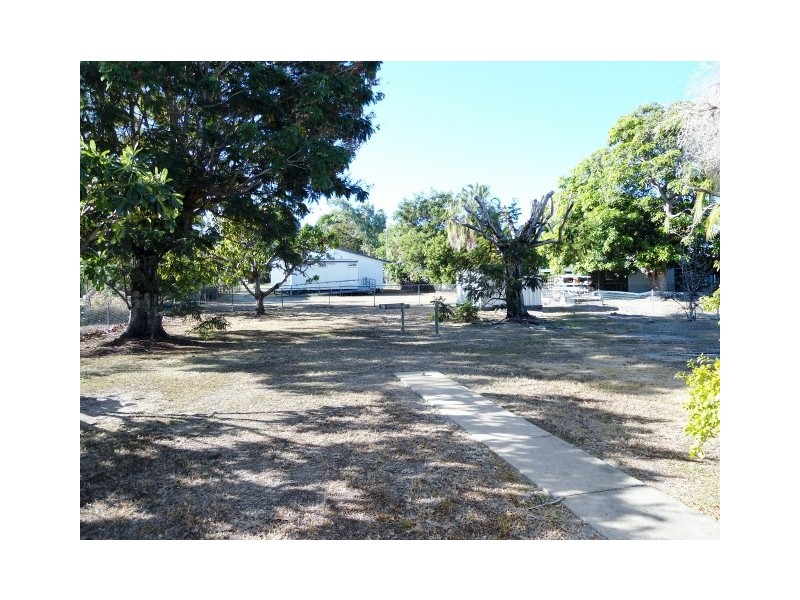 75 DEARNESS STREET, Garbutt QLD 4814