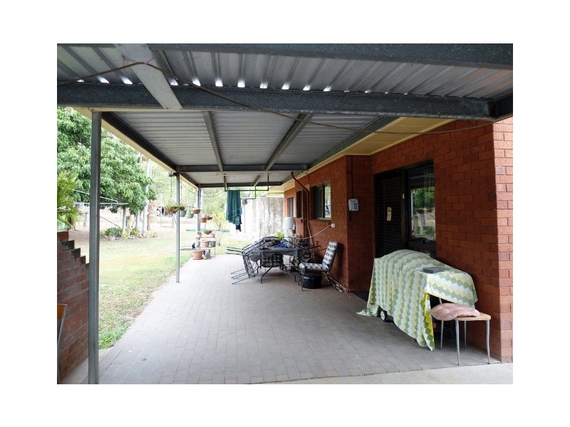 211 MOUNTVIEW DRIVE, Toonpan QLD 4816