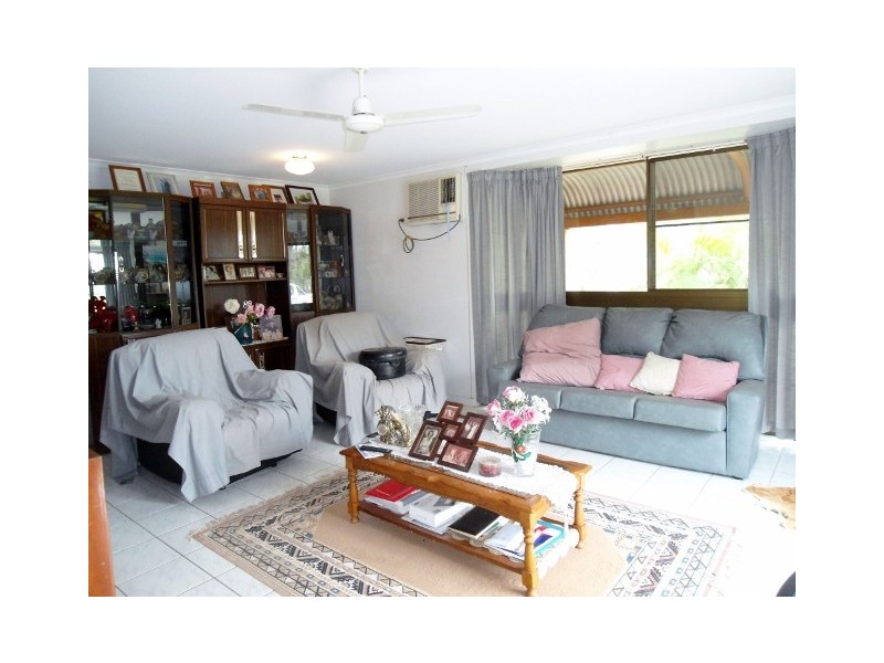 211 MOUNTVIEW DRIVE, Toonpan QLD 4816