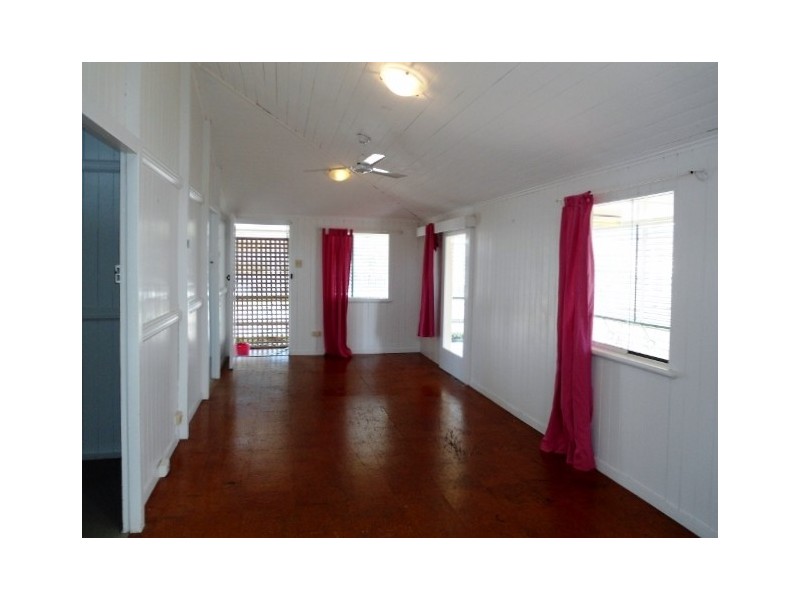 18 LOWTH STREET, Rosslea QLD 4812