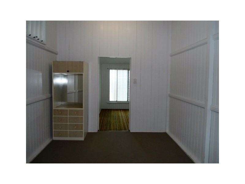 18 LOWTH STREET, Rosslea QLD 4812