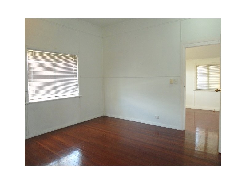 18 MEENAN STREET, Garbutt QLD 4814